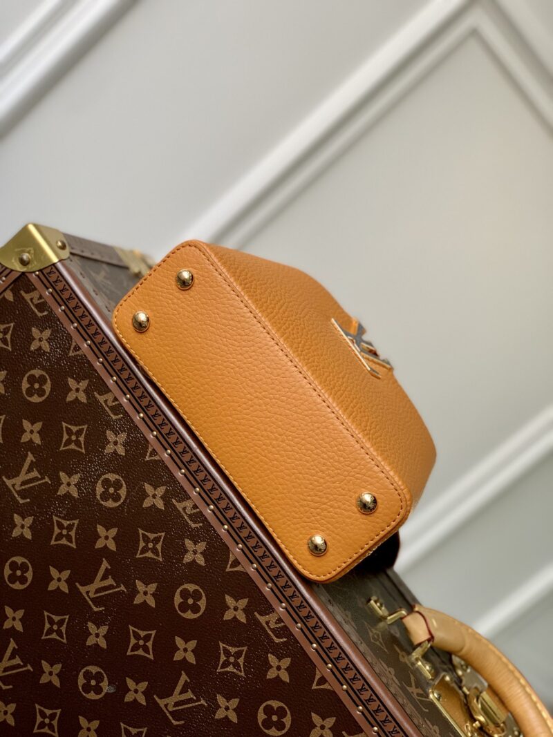 Louis Vuitton Mini Capucines Handlebag-M21168-21*14*8CM - Image 4