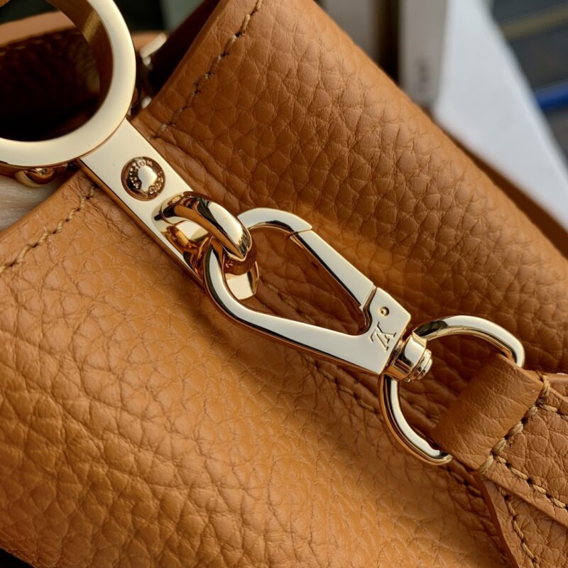 Louis Vuitton Mini Capucines Handlebag-M21168-21*14*8CM - Image 9