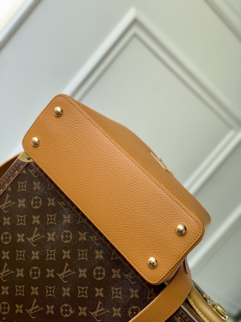 Louis Vuitton Capucines Bag-31.5*20*11CM - Image 2