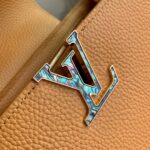 Louis Vuitton Capucines Bag-31.5*20*11CM - Image 4