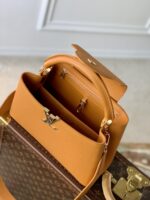 Louis Vuitton Capucines Bag-31.5*20*11CM - Image 7