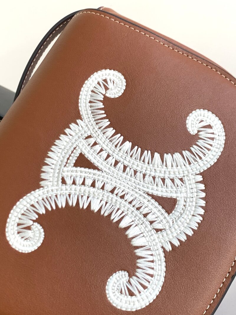 Celina Folco Cuir Triomphe Bag-18.5*15*7CM - Image 5