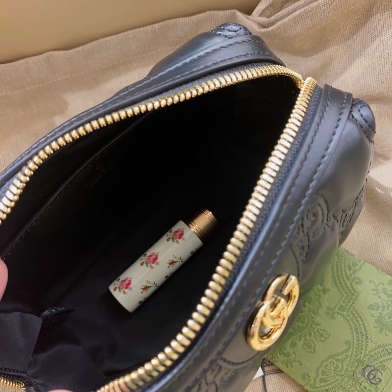 Gucci GG Matelassé Cosmetic Bag-16*12.5*9CM - Image 8