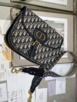 Di0r 30 Bobby Bag-27×19.5×8CM - Image 6