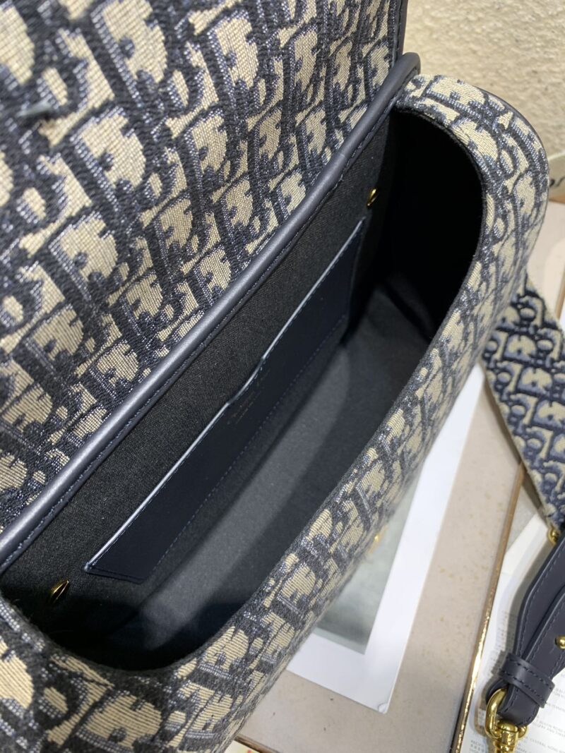 Di0r 30 Bobby Bag-27×19.5×8CM - Image 9