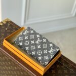 Louis Vuitton Zippy Wallet M81858-19.5 10.5 2.5CM