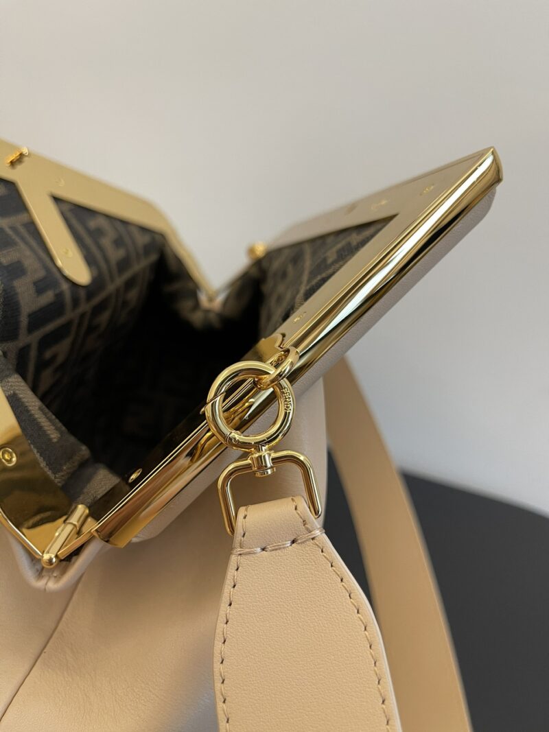 Fendi  First Bag-32.5*23.5*15CM - Image 4