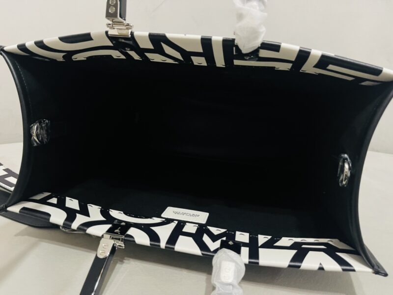 Fendi Sunshine Tote-31x17x35CM - Image 6