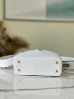 Louis Vuitton Mini Capucines Handlebag-21*14*8CM - Image 4