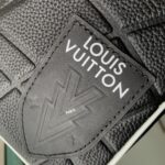 Louis Vuitton Cloakroom Dopp Kit Pouch-15 x 24 x 15CM - Image 5