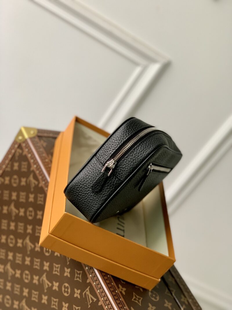 Louis Vuitton Pochette Kasai -25 x 15.5 x 6.5 CM - Image 3