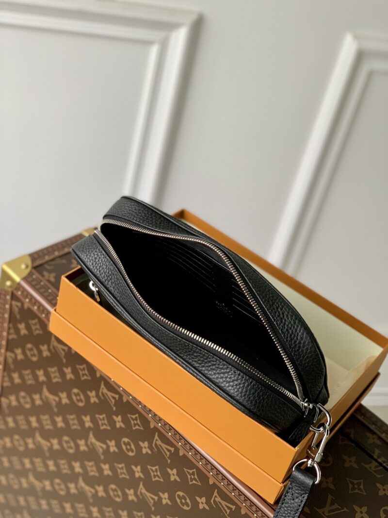 Louis Vuitton Pochette Kasai -25 x 15.5 x 6.5 CM - Image 8