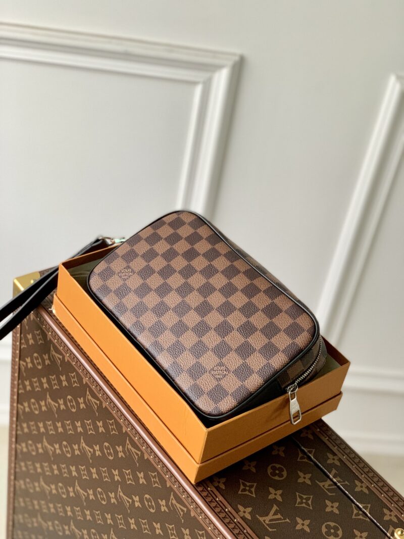 Louis Vuitton Pochette Kasai -25 x 15.5 x 6.5 CM - Image 2