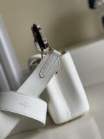 Louis Vuitton Mini Capucines Handlebag-21*14*8CM - Image 4
