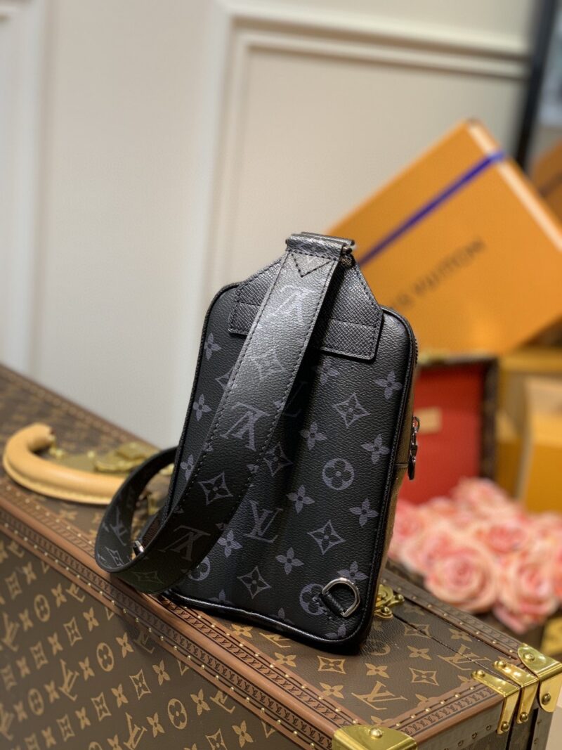 Louis Vuitton Outdoor Slingbag-13*21*5CM - Image 2