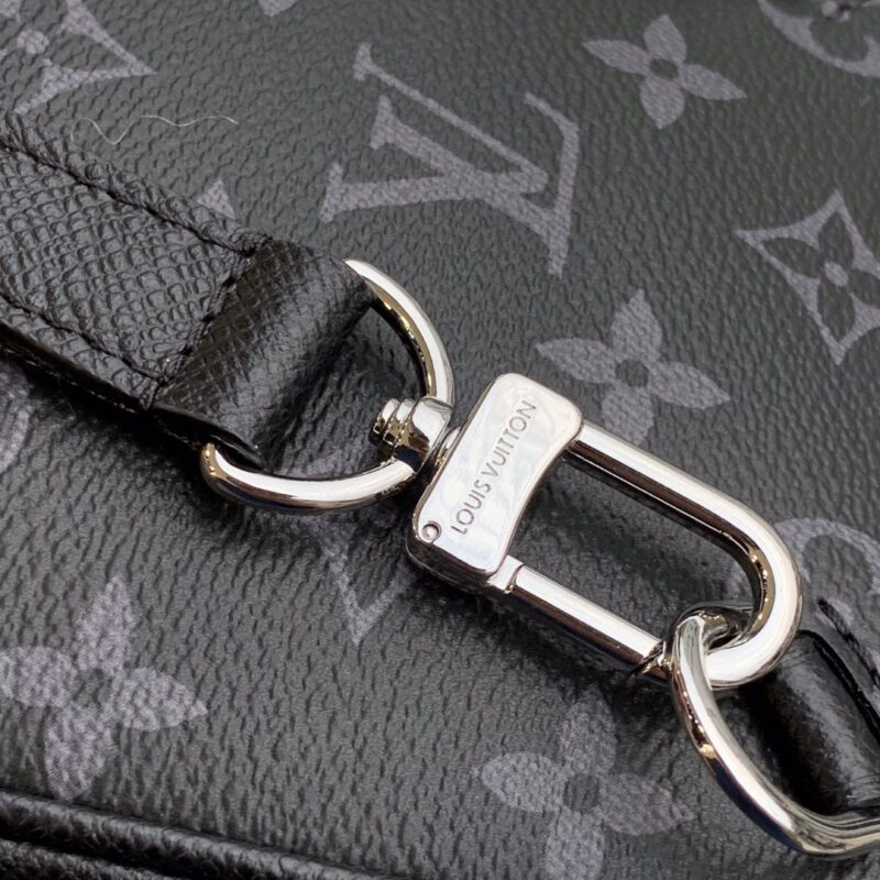Louis Vuitton Outdoor Slingbag-13*21*5CM - Image 5