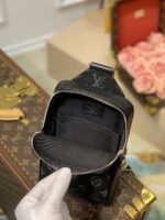 Louis Vuitton Outdoor Slingbag-13*21*5CM - Image 8