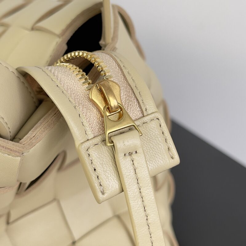 Bottega Veneta Bowling Bags-28*21*1CM - Image 5