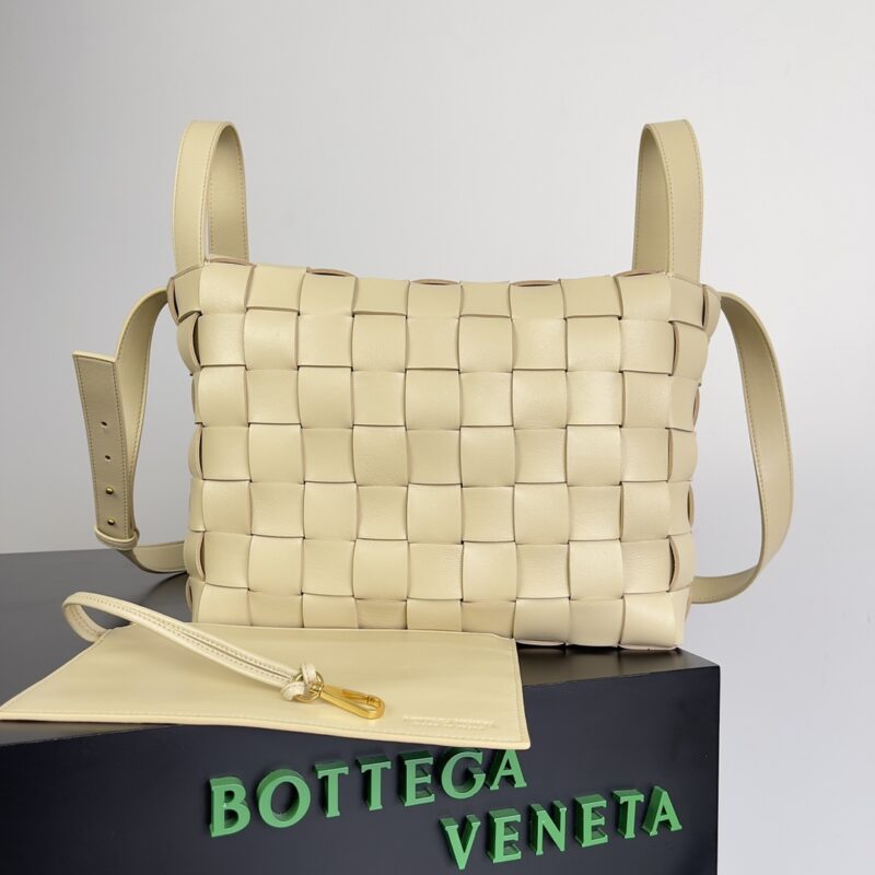 Bottega Veneta Bowling Bags-28*21*1CM - Image 7