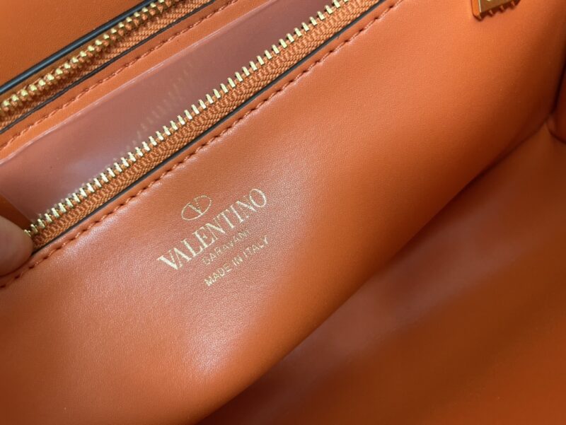 Valentino GaravaniStudSian-28*17*8CM - Image 8