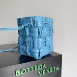 Bottega Veneta Mini Bucket-18*14*14CM - Image 8