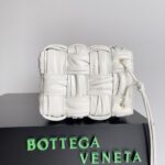 Bottega Veneta Mini Bucket-18*14*14CM - Image 3