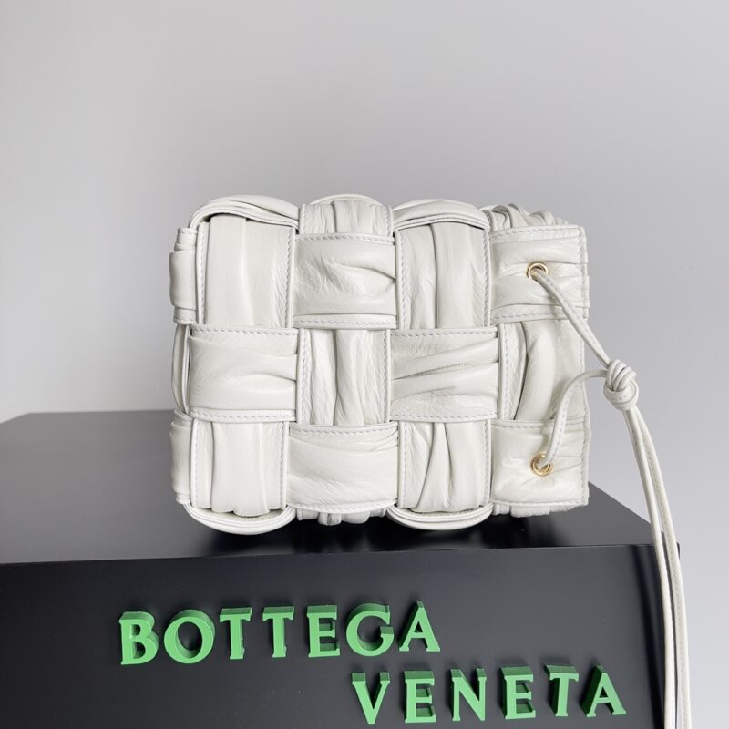 Bottega Veneta Mini Bucket-18*14*14CM - Image 3