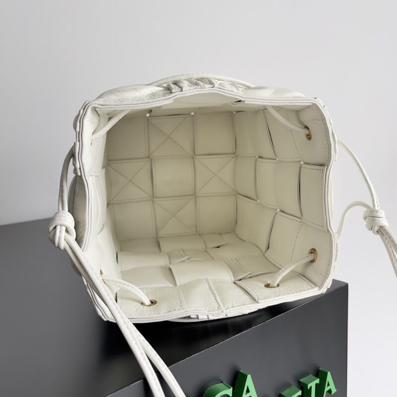 Bottega Veneta Mini Bucket-18*14*14CM - Image 7