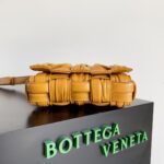 Bottega Veneta Cassette Bag-19*4*12CM - Image 2