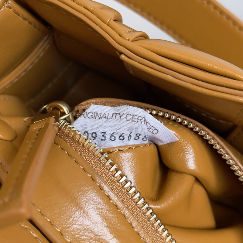 Bottega Veneta Cassette Bag-19*4*12CM - Image 8