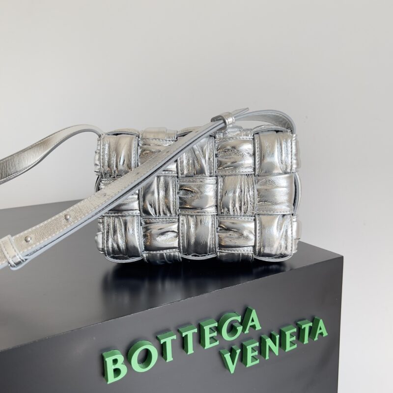 Bottega Veneta Cassette Bag-19*4*12CM - Image 3