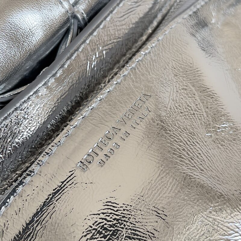 Bottega Veneta Cassette Bag-19*4*12CM - Image 8