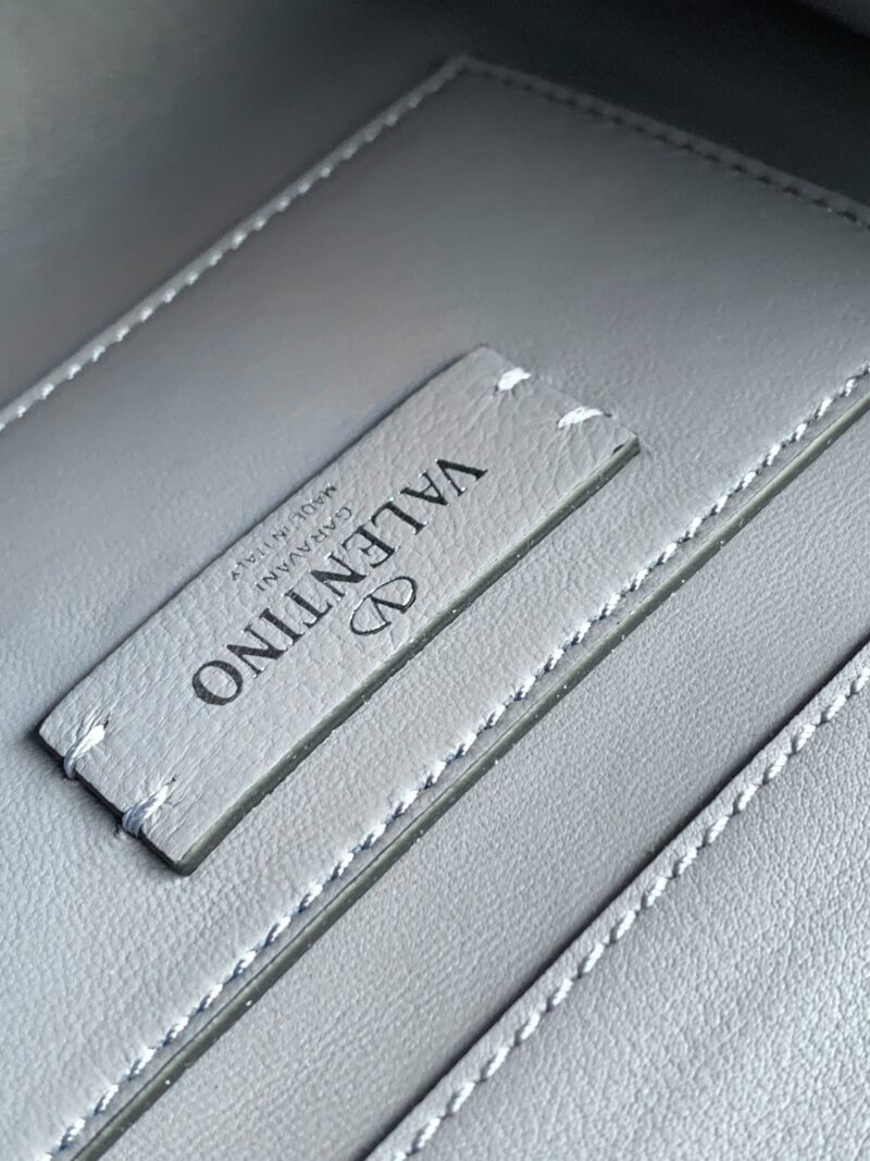 Valentino Garavani VSLING Bags-19*13*9 CM - Image 9