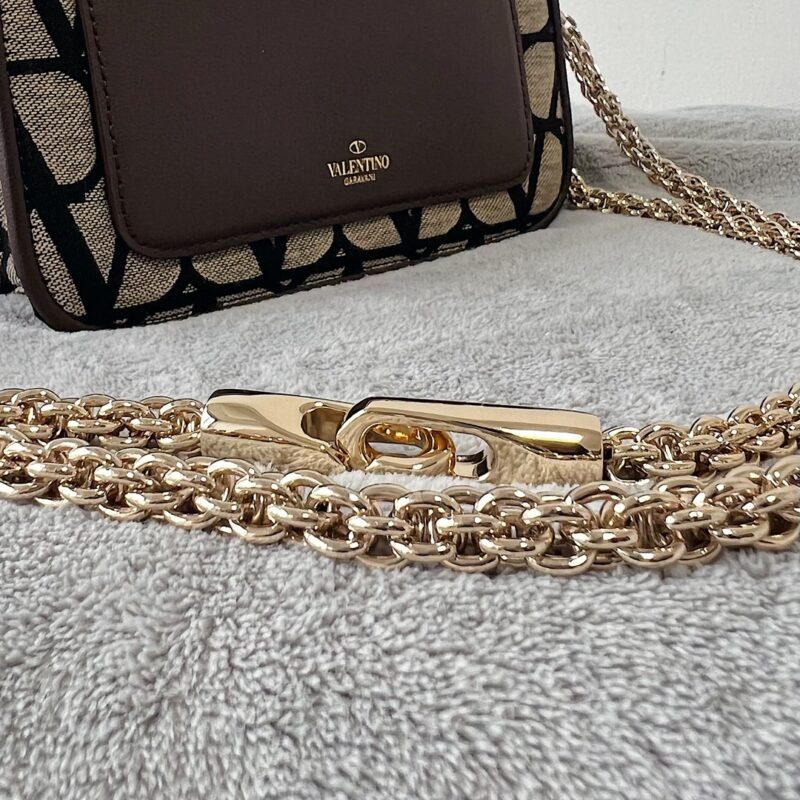 Valentino Garavani Mini Loc-20x 11x5CM - Image 8