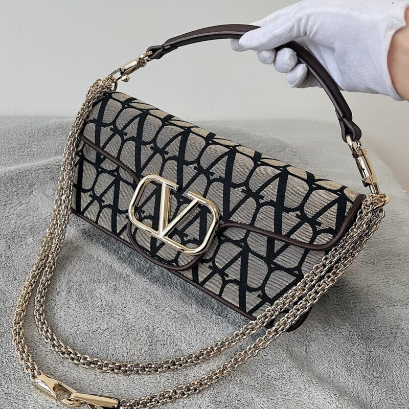 Valentino Garavani Loc-27*13*6CM - Image 4