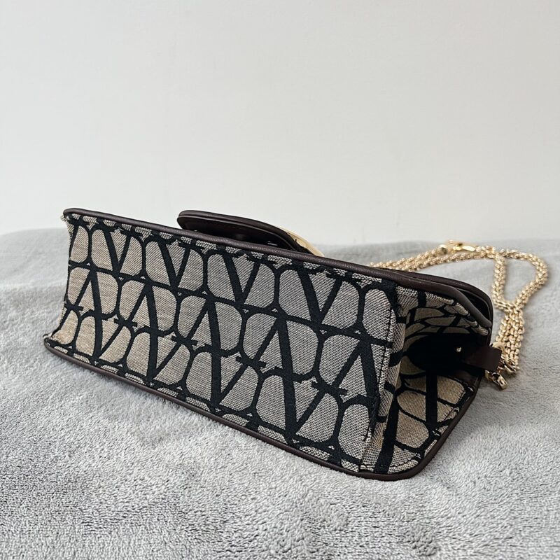 Valentino Garavani Loc-27*13*6CM - Image 9