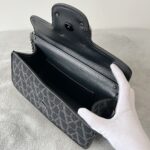 Valentino Garavani Loc-27*13*6CM - Image 9