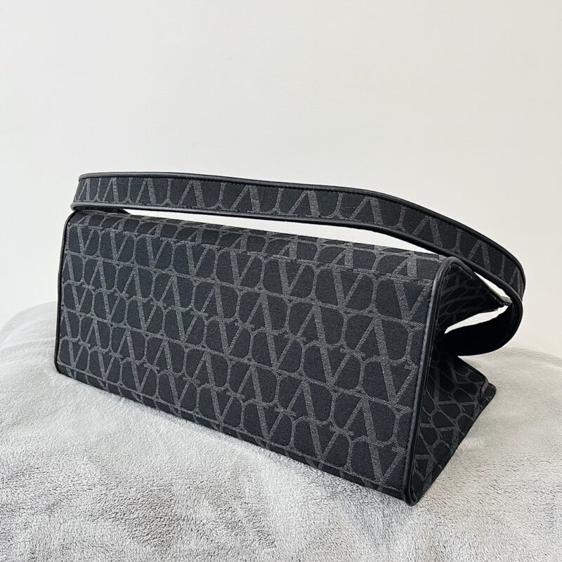 Valentino Garavani La Troisième Toile Iconographe -40*25*17CM - Image 5