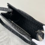 Valentino Garavani La Troisième Toile Iconographe -40*25*17CM - Image 8