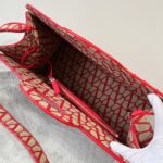 Valentino Garavani La Troisième Toile Iconographe -40*25*17CM - Image 8