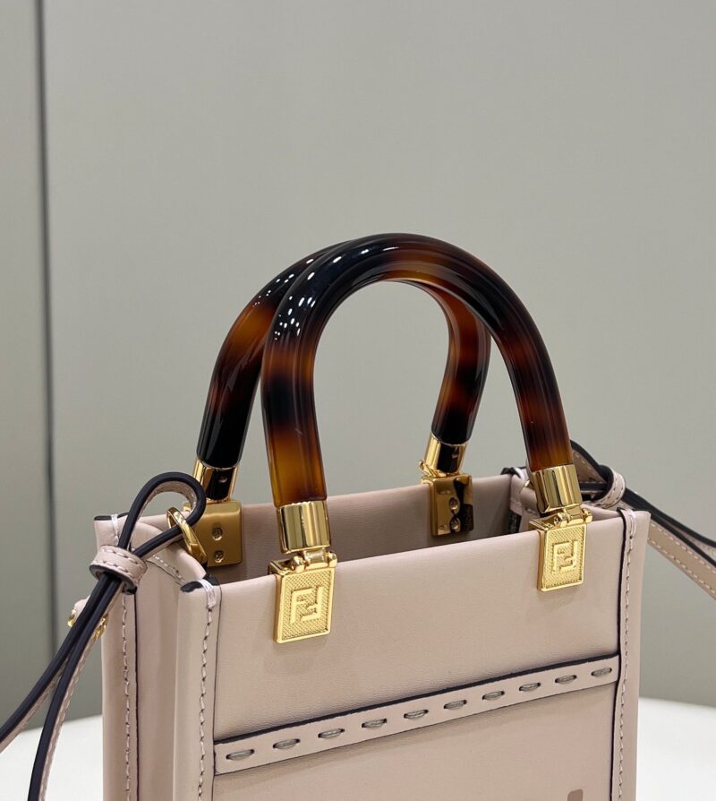 Fendi Mini Tote Bag-13*18*6.5CM - Image 2