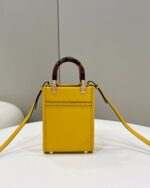 Fendi Mini Tote Bag-13*18*6.5CM - Image 6