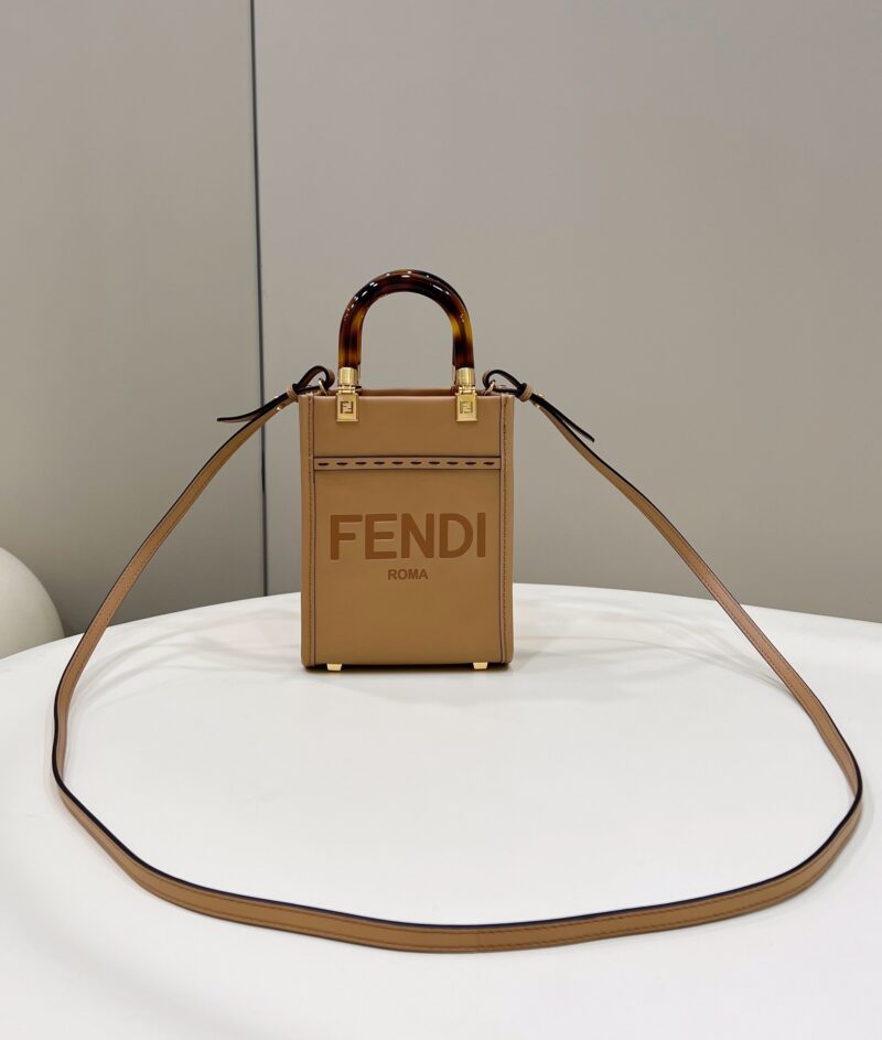 Fendi Mini Tote Bag-13*18*6.5CM - Image 3