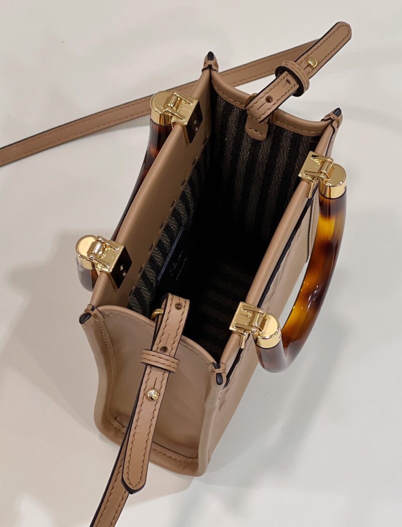 Fendi Mini Tote Bag-13*18*6.5CM - Image 8