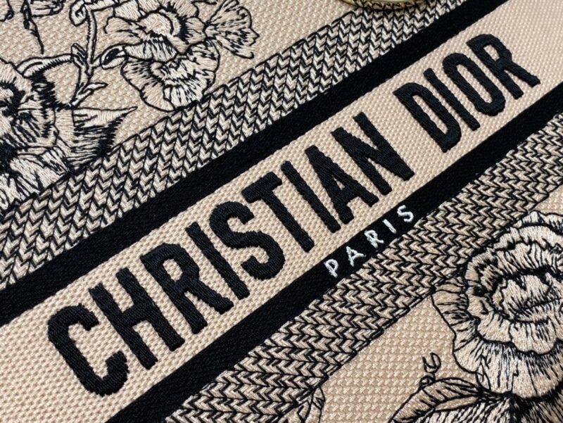 Lady Diro Handle Bag-24CM - Image 3