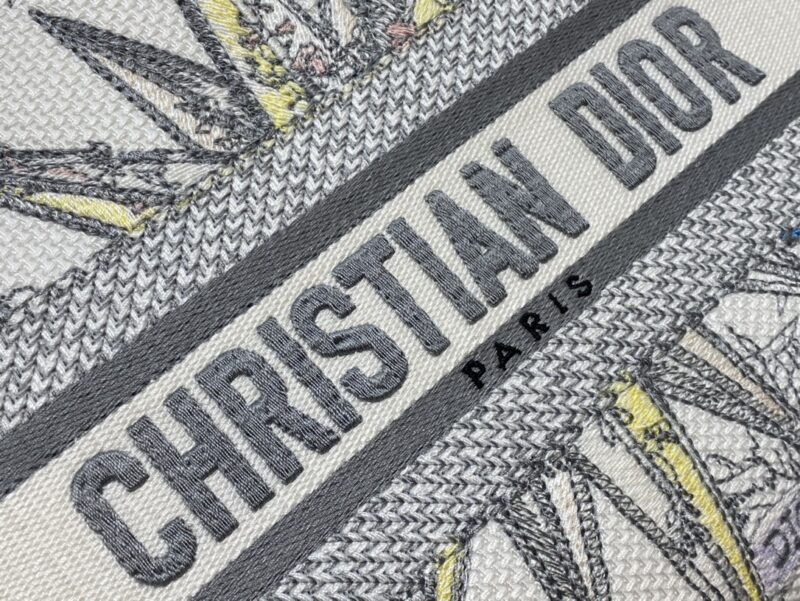 Lady Diro Handle Bag-24CM - Image 5