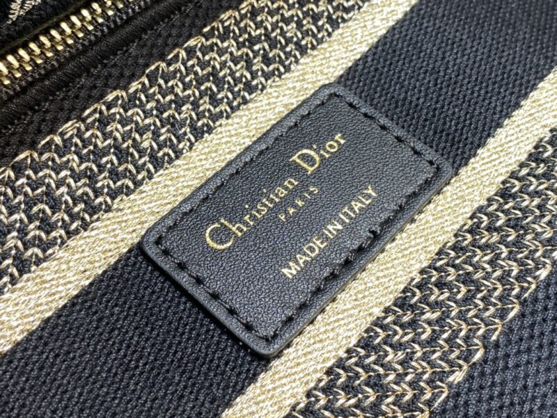 Lady Diro Handle Bag-24CM - Image 9