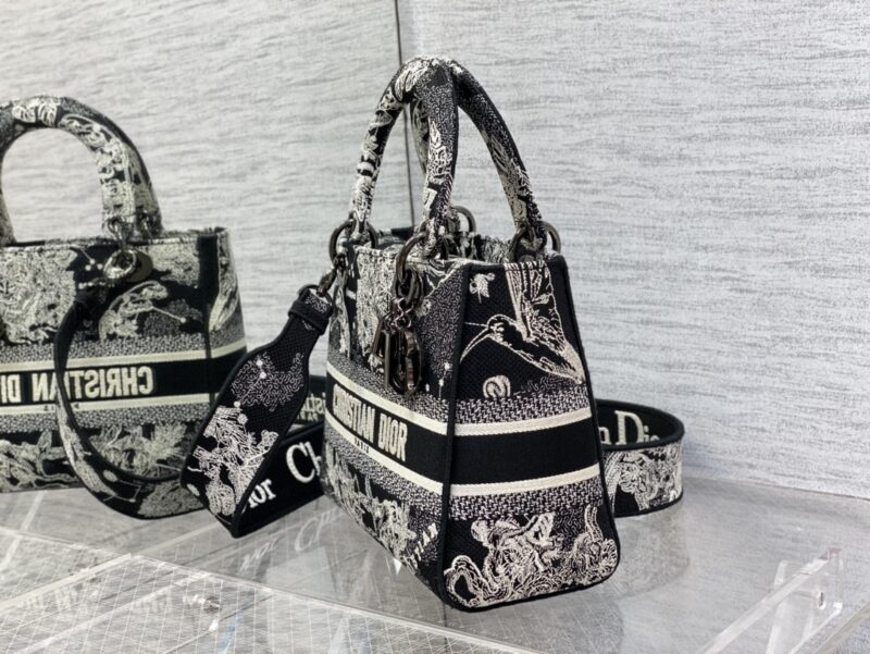 Lady Diro Handle Bag-24CM - Image 4