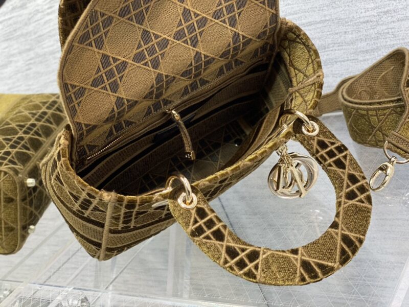 Lady Diro Handle Bag-24CM - Image 9