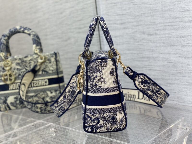 Lady Diro Handle Bag-24CM - Image 5